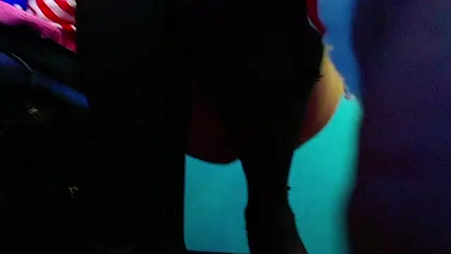 Snapshot of kuromi69 chatting on 12/24/24, 05:27 kuromi69 online show from 12/24/24, 05:27