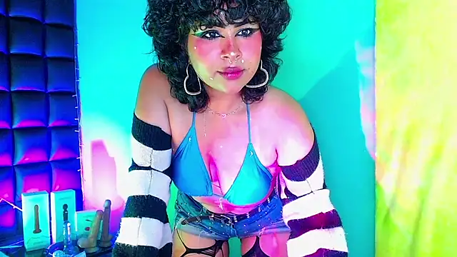 Snapshot of kuromi69 chatting on 01/12/25, 12:44 kuromi69 online show from 01/12/25, 12:44