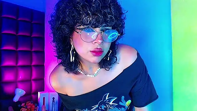 Snapshot of kuromi69 chatting on 03/12/25, 08:30 kuromi69 online show from 03/12/25, 08:30