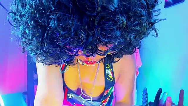 kuromi69 online show from 12/14/25, 05:29