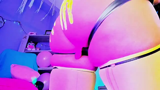 kuromi69 online show from 04/19/26, 05:01