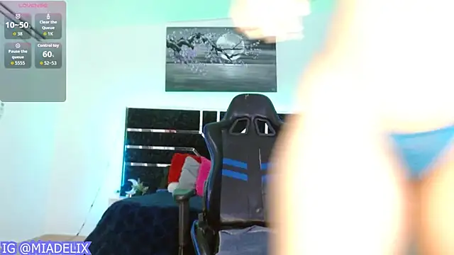 -MiaDelight- online show from 03/13/26, 02:56