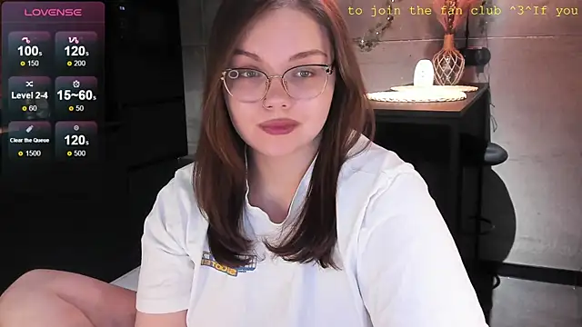 Snapshot of EvaBae chatting on 01/03/25, 03:33 EvaBae online show from 01/03/25, 03:33