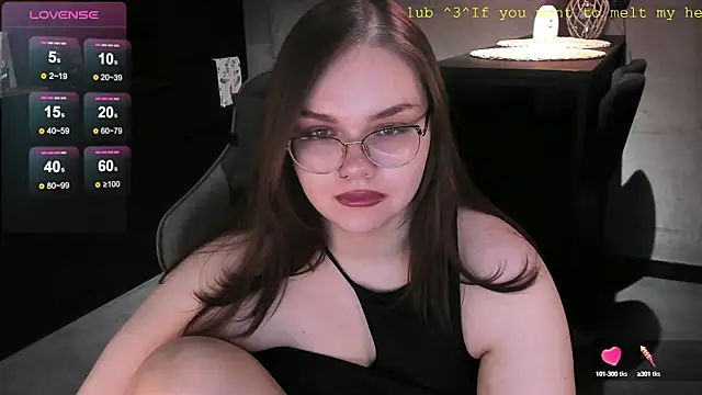 Snapshot of EvaBae chatting on 01/13/25, 04:41 EvaBae online show from 01/13/25, 04:41