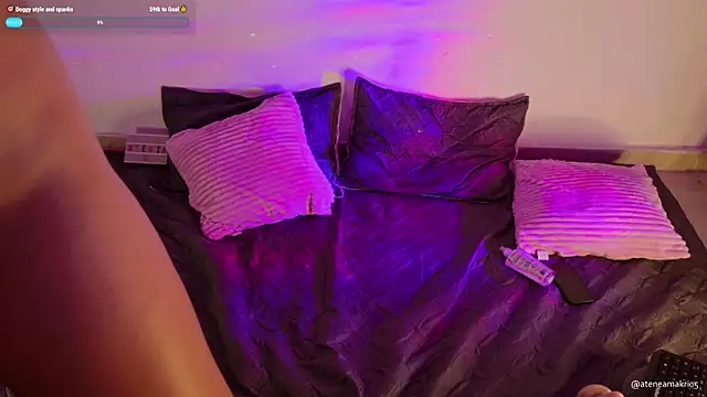 Atenea Makri online show from 02/10/25, 01:46