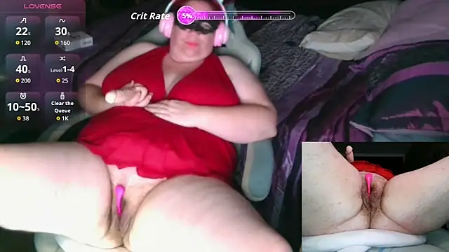 Snapshot of BBW-Ginger chatting on 11/09/25, 11:36 BBW-Ginger online show from 11/09/25, 11:36