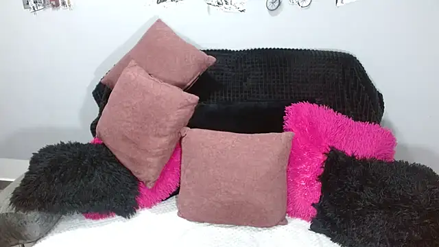  SamanthaDoll  online show from 02/25/26, 10:58