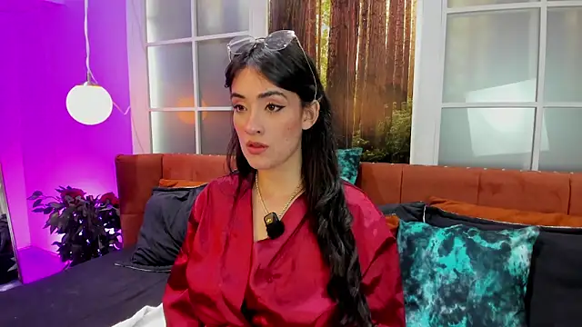 Snapshot of ChloeRem chatting on 04/28/26, 02:49 ChloeRem online show from 04/28/26, 02:49