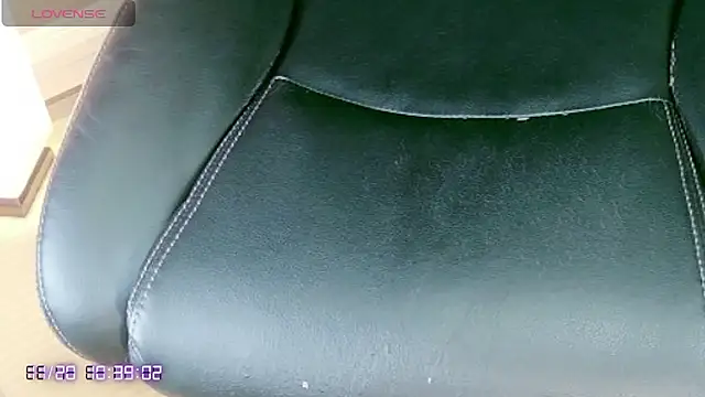 Hina-Happy online show from 11/20/25, 01:39