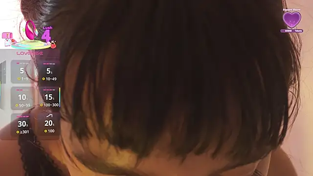 Snapshot of emitaa17228o chatting on 12/15/25, 07:07 emitaa17228o online show from 12/15/25, 07:07