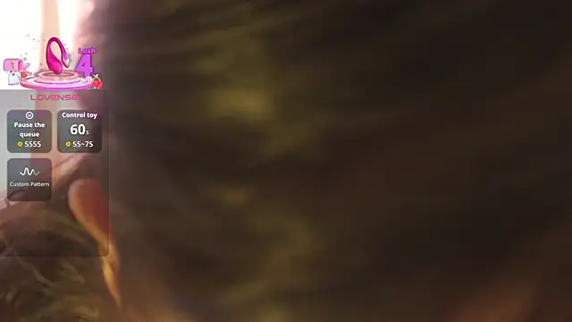 Snapshot of emitaa17228o chatting on 12/20/25, 07:10 emitaa17228o online show from 12/20/25, 07:10