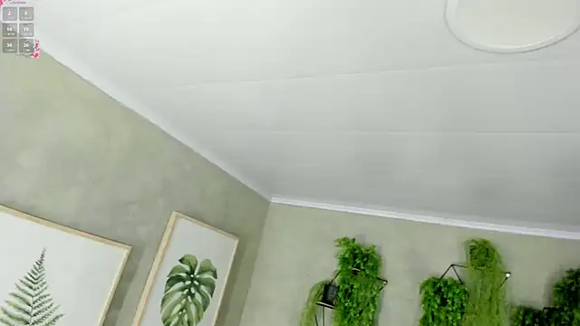 Snapshot of Lana_Lann chatting on 01/09/25, 12:41 Lana Lann online show from 01/09/25, 12:41
