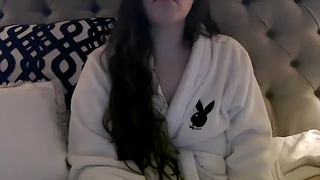 Snapshot of Sandysecret chatting on 01/14/25, 07:43 Sandysecret online show from 01/14/25, 07:43