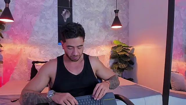 Nate franco online show from 10/31/25, 04:24