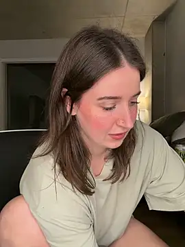 nerdynina online show from 11/20/25, 12:44