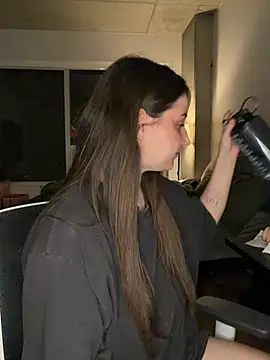 nerdynina online show from 06/20/26, 01:30