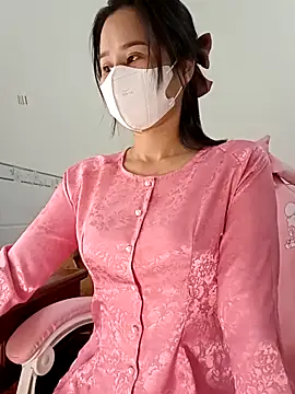    Erin    online show from 02/10/26, 02:26