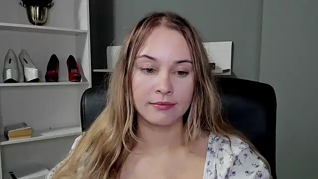 kitty valeria online show from 12/03/25, 09:57