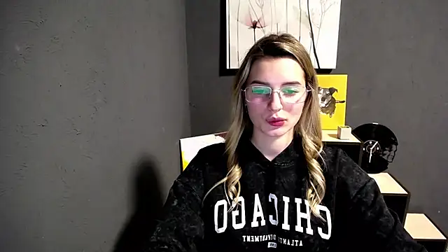 lady olivia  online show from 02/13/26, 05:31