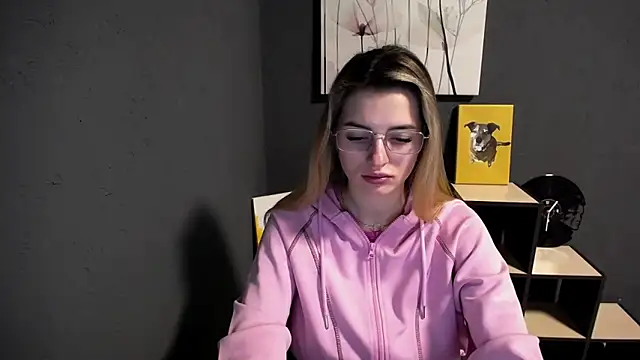 lady olivia  online show from 04/10/26, 03:39