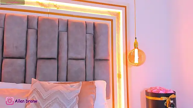 elianabrown online show from 09/20/25, 08:43