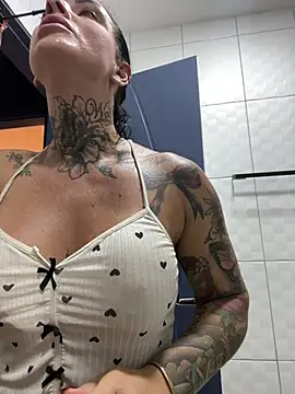 YasmimBrasil online show from 04/16/26, 06:58