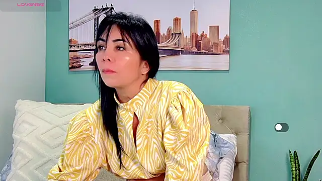 yanella fire online show from 02/04/26, 11:49