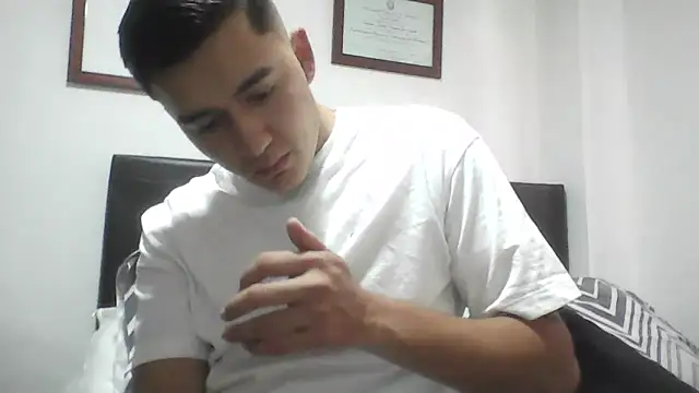 Estebitan vm online show from 04/25/26, 07:22