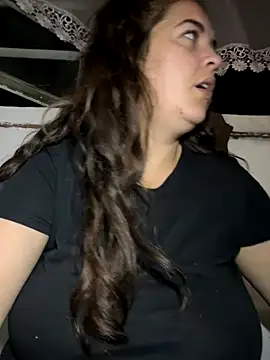 yzabell18 online show from 09/30/25, 03:22