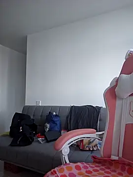 azumiichan online show from 10/18/25, 01:23