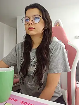 azumiichan online show from 10/25/25, 01:51