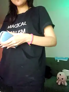 azumiichan online show from 11/20/25, 12:11