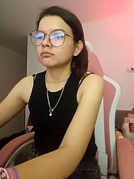 azumiichan online show from 02/12/26, 01:33