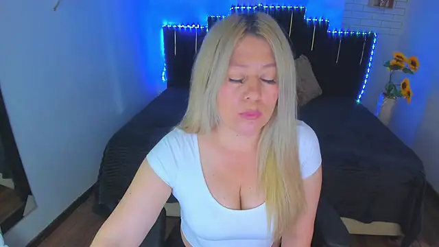 arisha katy1 online show from 01/04/25, 11:59