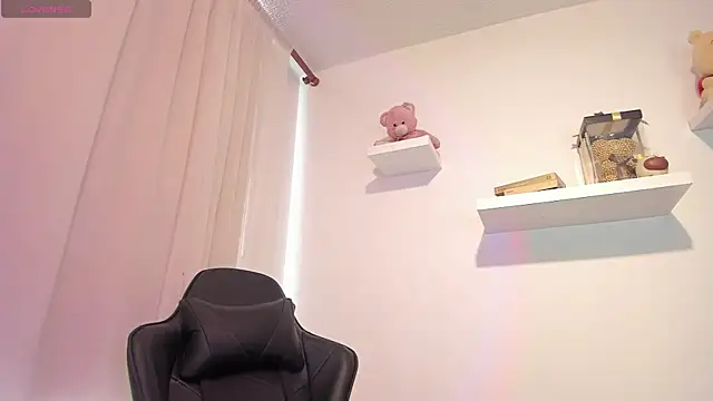 Snapshot of I_am_tori chatting on 01/29/25, 03:58 I am tori online show from 01/29/25, 03:58