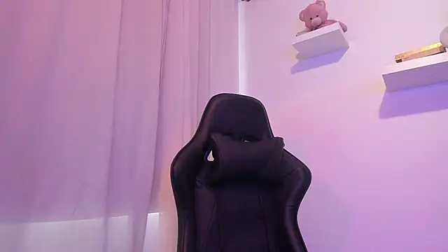 Snapshot of I_am_tori chatting on 02/16/25, 09:16 I am tori online show from 02/16/25, 09:16