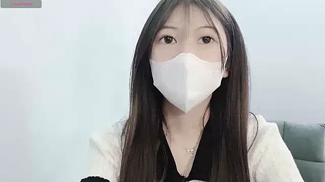 tanhxiu online show from 12/13/24, 05:00