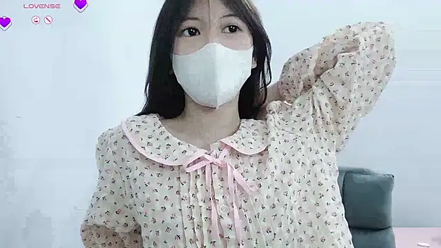 tanhxiu online show from 12/28/24, 07:33