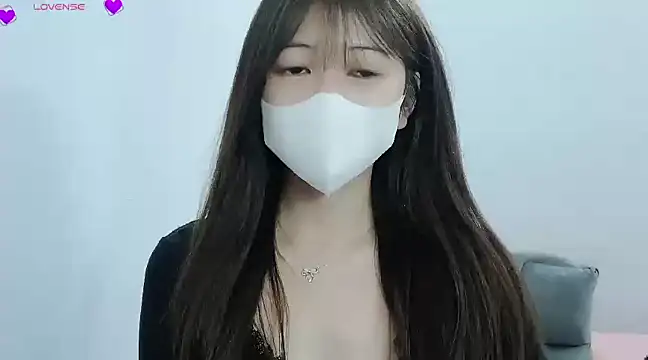 tanhxiu online show from 01/04/25, 02:35