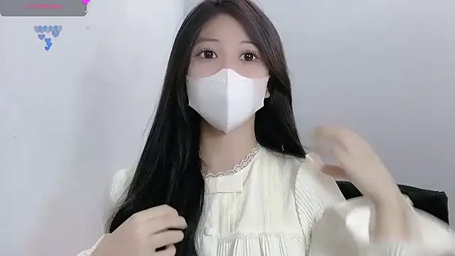 tanhxiu online show from 09/25/25, 11:14