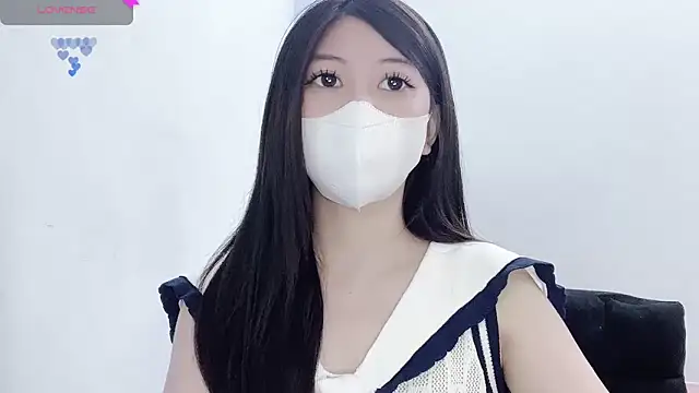 tanhxiu online show from 10/22/25, 09:53