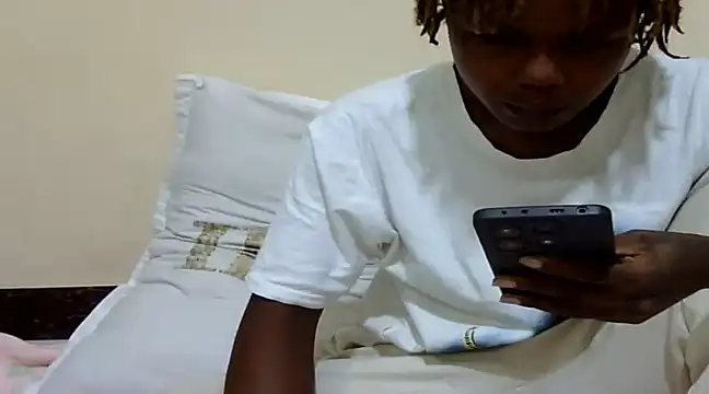 Sexy kienyeji online show from 02/03/25, 05:46