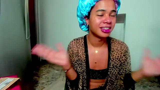 meghanSusexx online show from 12/05/25, 05:38