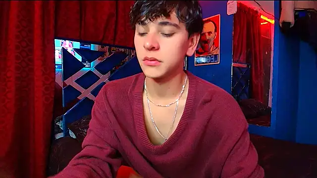 Luke Howland online show from 10/31/25, 01:17