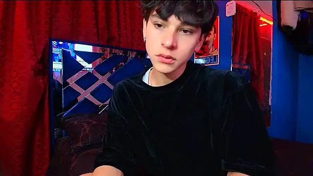 Luke Howland online show from 11/04/25, 11:15