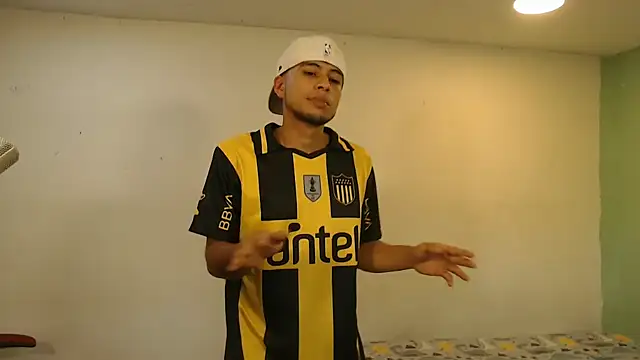 Snapshot of danielitopapuu chatting on 05/28/26, 12:46 danielitopapuu online show from 05/28/26, 12:46