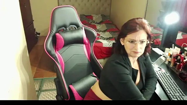 Carol Scottt online show from 12/28/24, 12:15