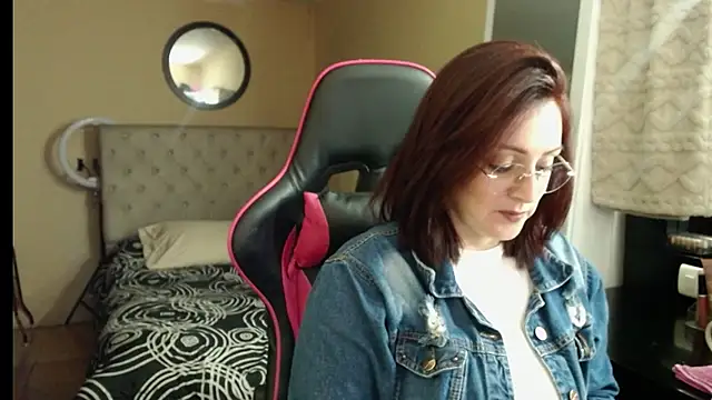 Carol Scottt online show from 10/08/25, 10:07