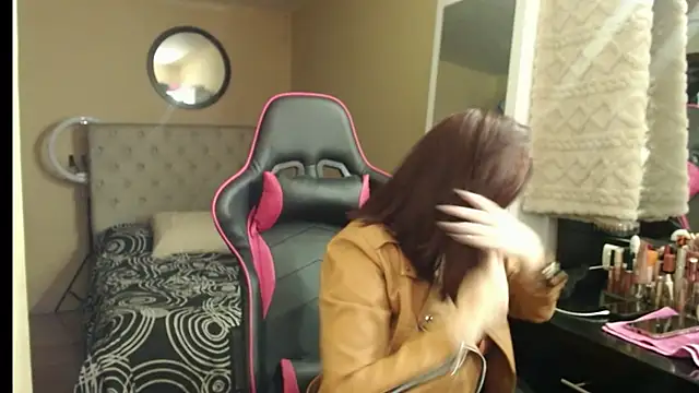 Carol Scottt online show from 10/09/25, 10:52