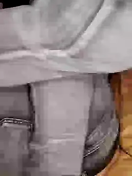 Snapshot of --D-a-D-D-y- chatting on 01/14/25, 03:22 --D-a-D-D-y- online show from 01/14/25, 03:22